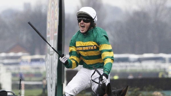 Will Tony McCoy stay loyal to Don't Push It in this year's National?