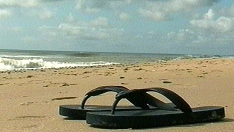 Sun holidays - Thomas Cook reports drop in UK bookings