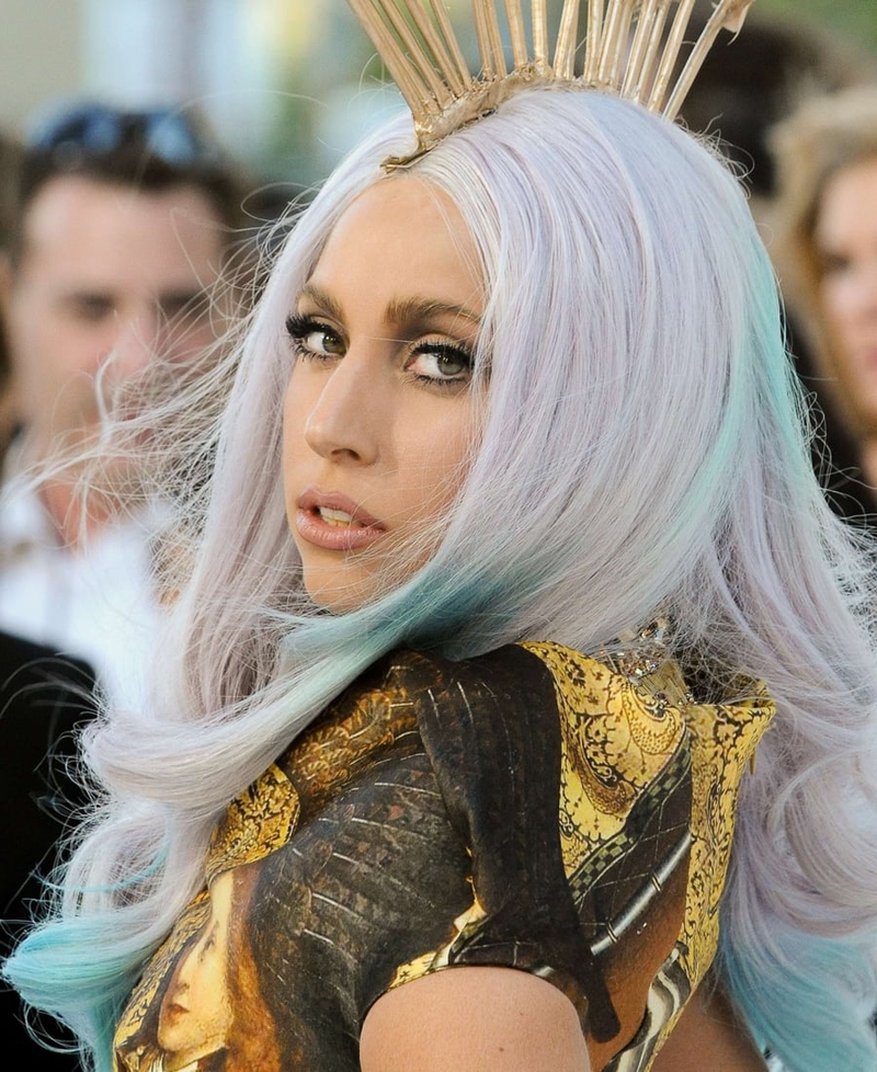 Gaga - Fall in Heathrow Airport was worst fashion faux pas