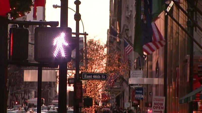 US jobless claims - Fall bigger than expected