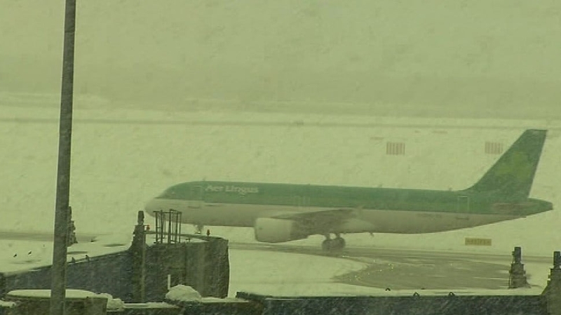 Aer Lingus passenger numbers - Cold snap hits airline