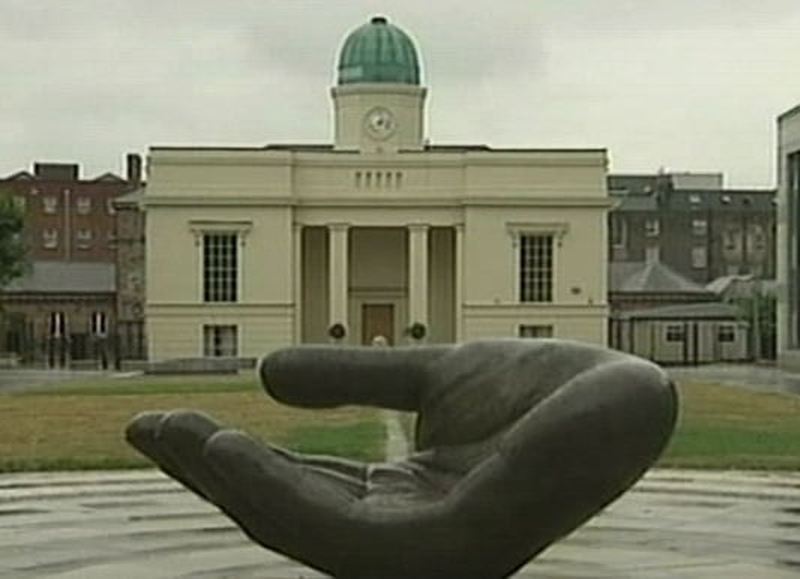 Foláireamh tugtha do dhaoine ar baineadh mí-úsáid astu