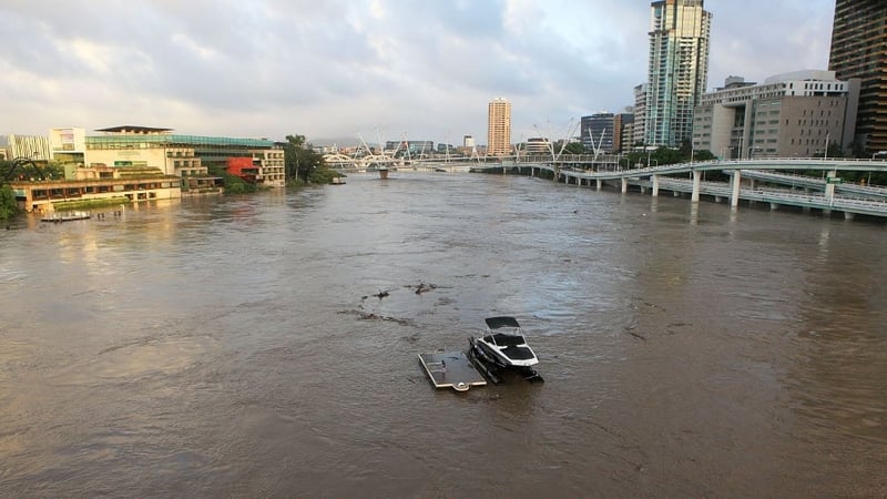 Brisbane - Low-lying areas have been evacuated
