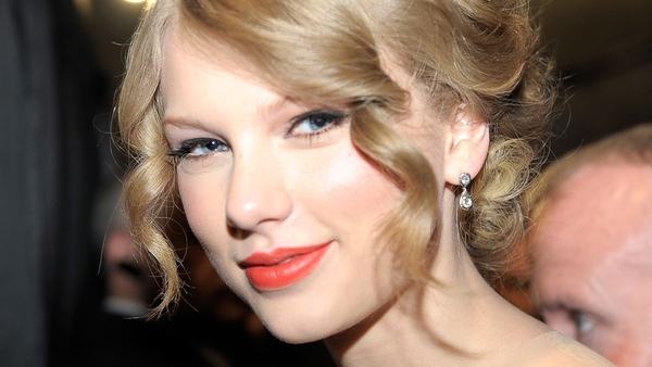 Taylor Swift is one generous daughter