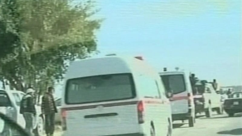 Tikrit - Emergency services attend the scene