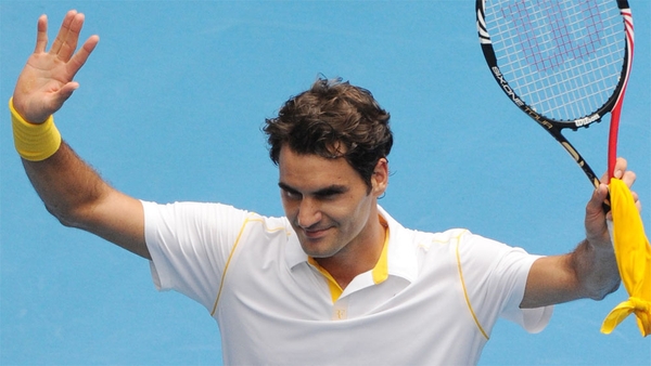 Roger Federer faces third seed Novak Djokovic in the last four