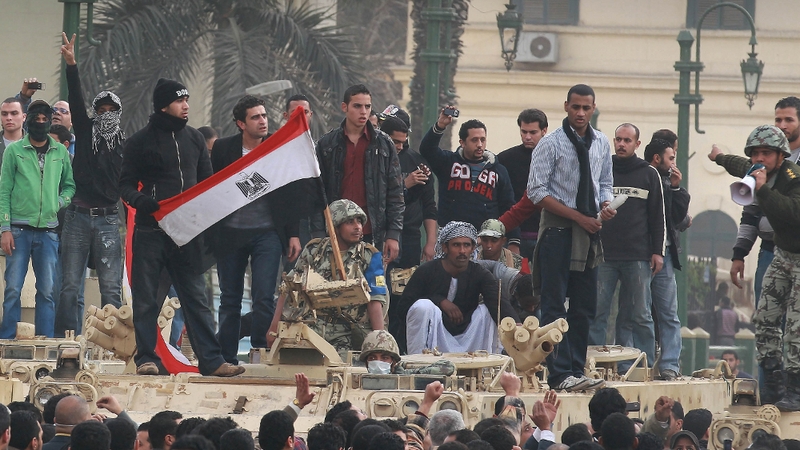 Cairo - Crowds demand Mubarak resignation