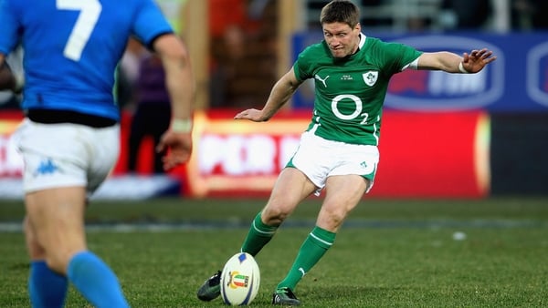 Ronan O'Gara drops the match winning goal