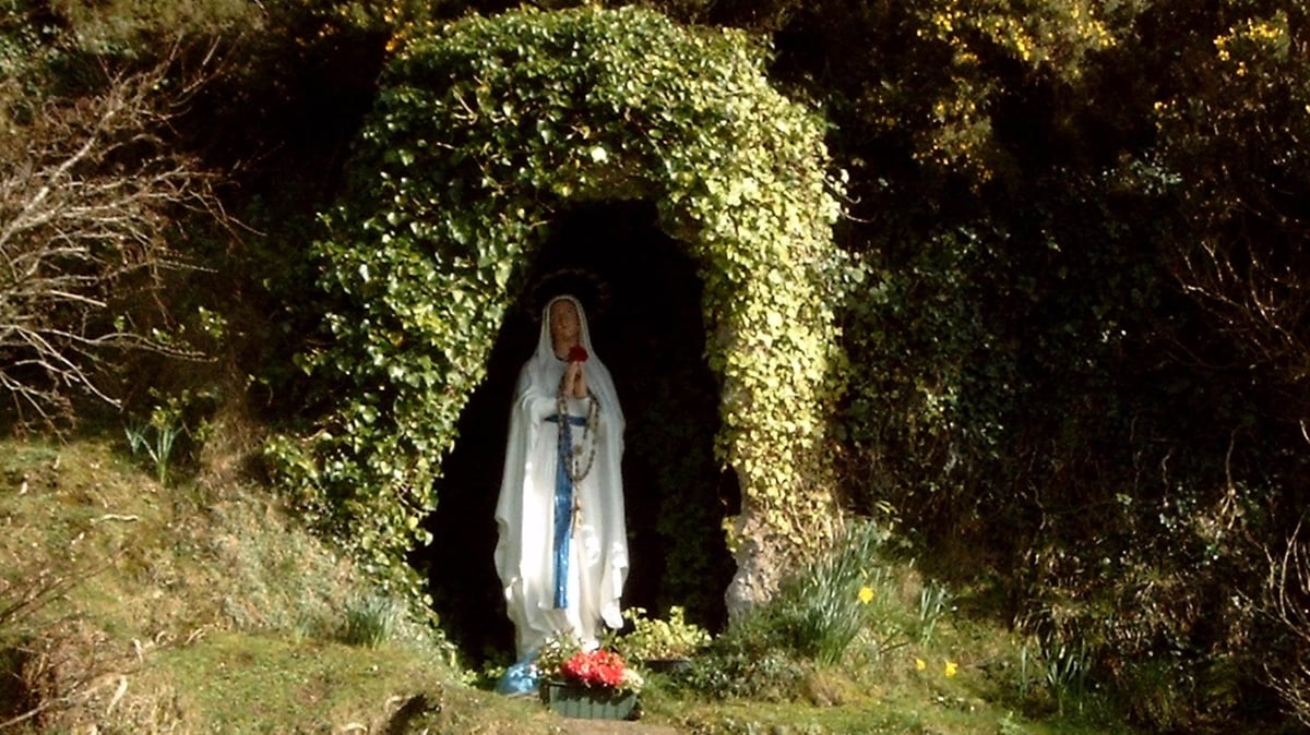 If the Statues Stopped Moving