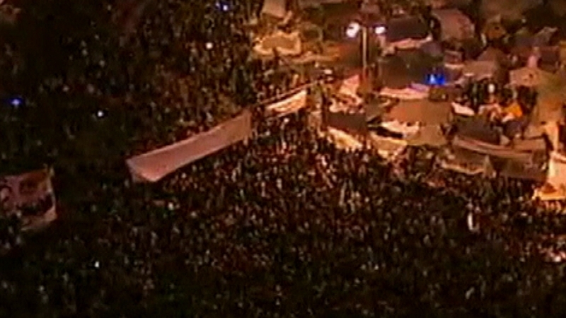 Egypt - Protestors continue with protests