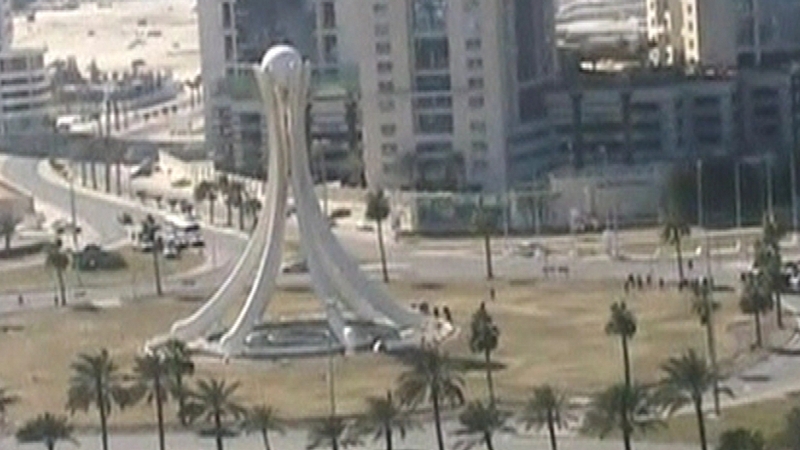Pearl Square - Troops withdraw
