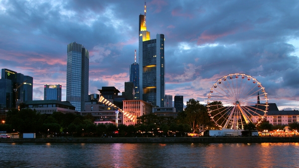 S&amp;P keeps ratings on Commerzbank and Deutsche Bank