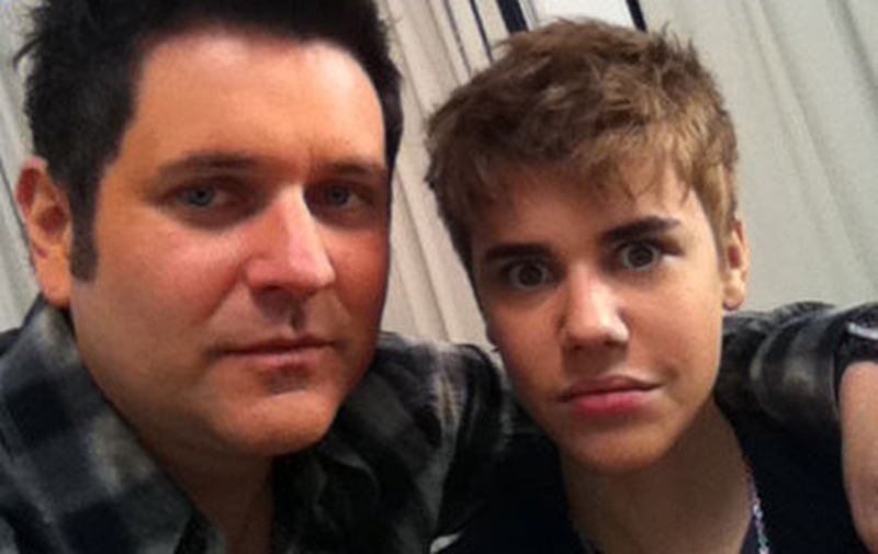 Bieber - Justin shows off his new cut alongside Rascal Flatt's Jay DeMarcus