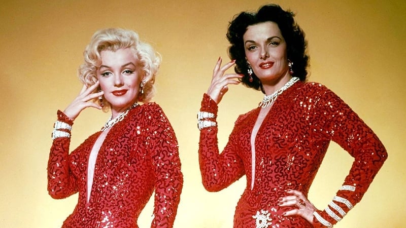 Monroe and Russell in 'Gentlemen Prefer Blondes' (1953)