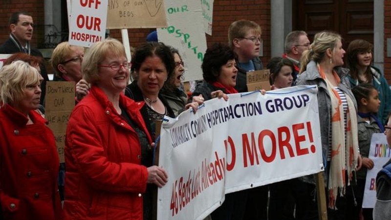 Clonakilty - Protest over planned bed closures - (Pic: Steven O'Driscoll)