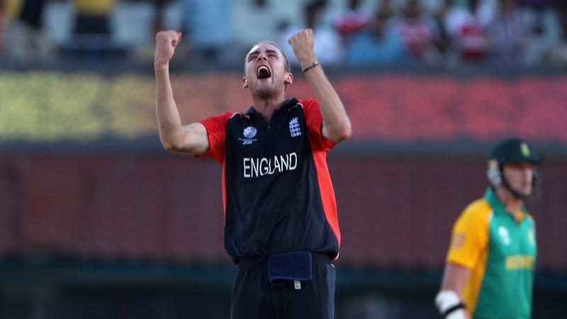 Stuart Broad celebrates taking the wicket of Dale Steyn of South Africa