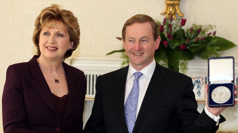 Mary McAleese &amp; Enda Kenny - Ceremony at Áras an Uachtaráin