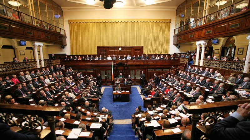Government to implement Friday Dáil sittings