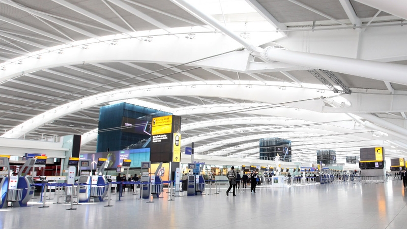 Heathrow airport - BAA must sell two more airports