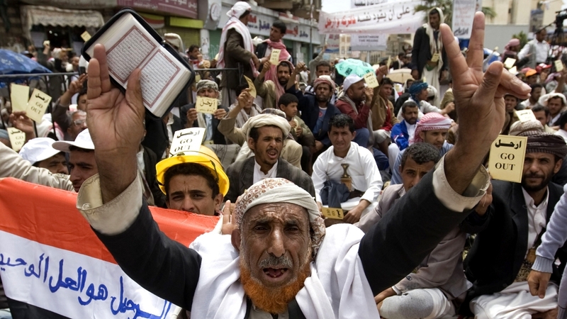 Yemen - Demonstrators protest against government