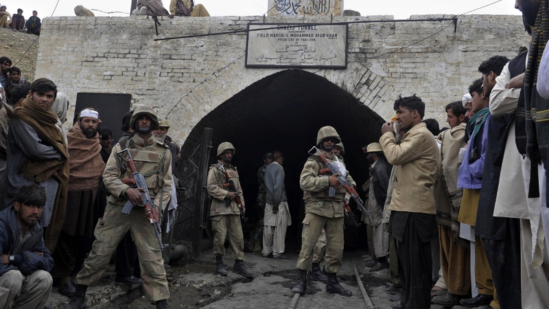 Pakistan - Recovery operation under way