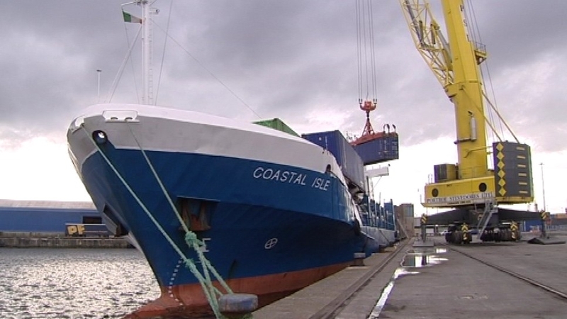 The seasonally adjusted trade surplus rose by 12% to €4.106 billion in March from €3.667 billion in February