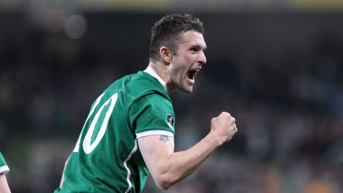 Robbie Keane is set to be partnered by Simon Cox at the Aviva tonight