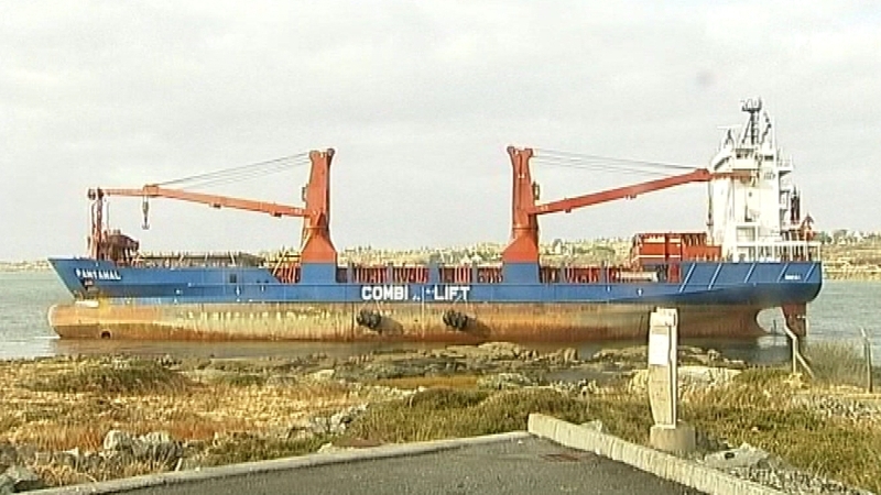 Pantanal - Ship ran aground this morning