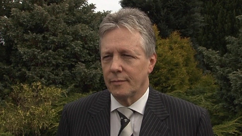 Peter Robinson - DUP to oppose tuition fees rise