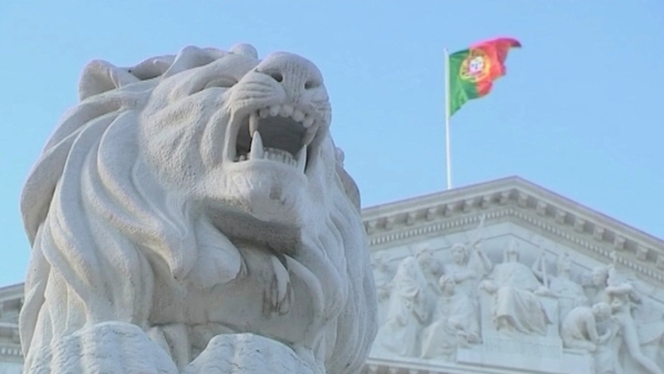 The carnival goes on in Portgual, despite economic crisis