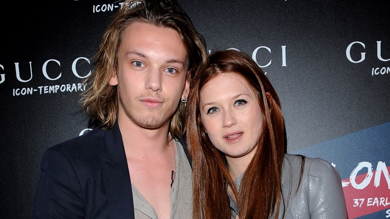 Jamie announces engagement to Bonnie