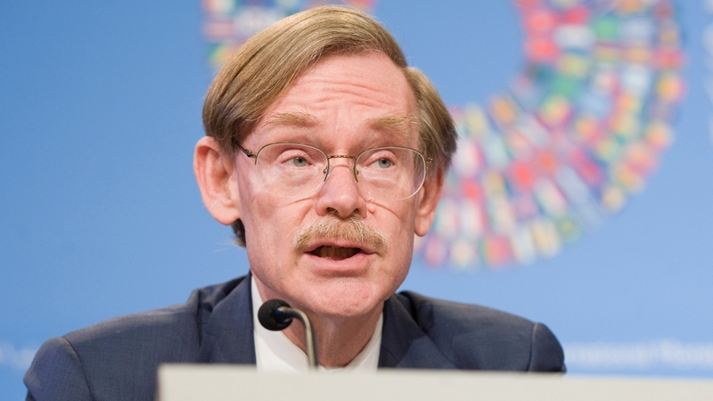 Robert Zoellick says the US and Europe must tackle their debt