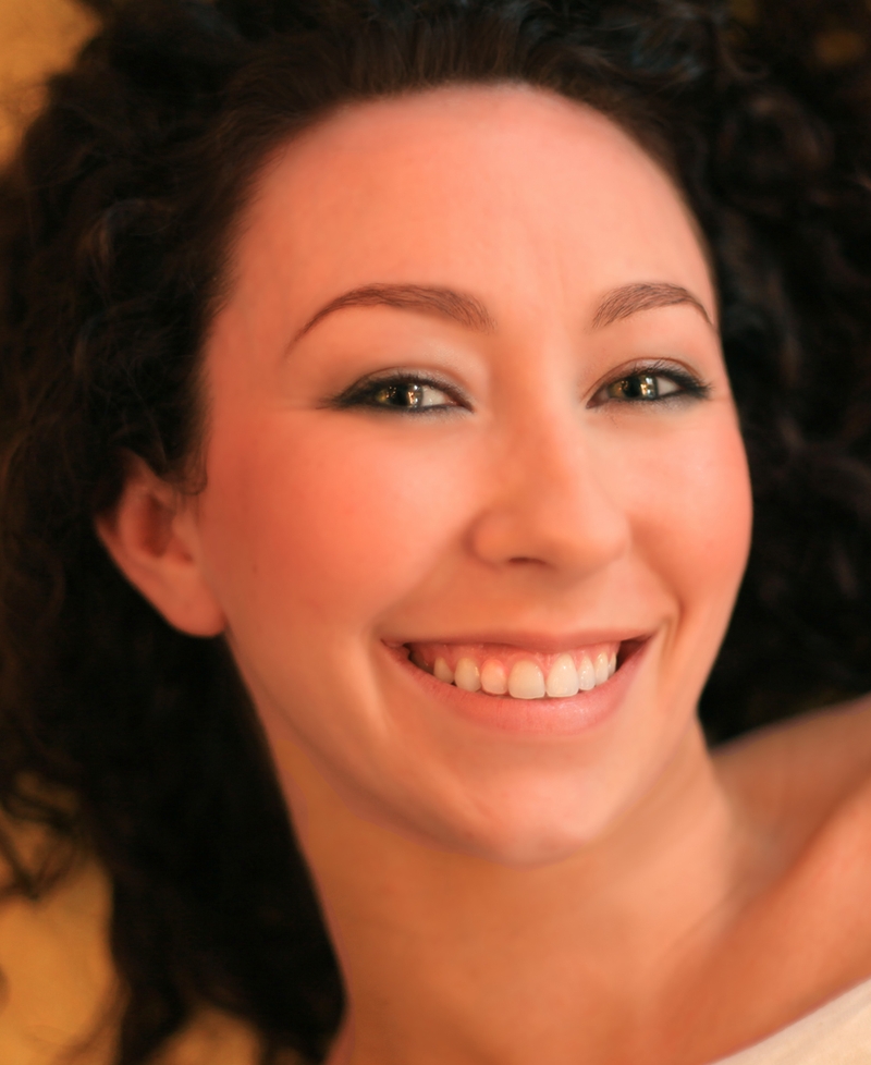 Brow artist Lorna Farrelly