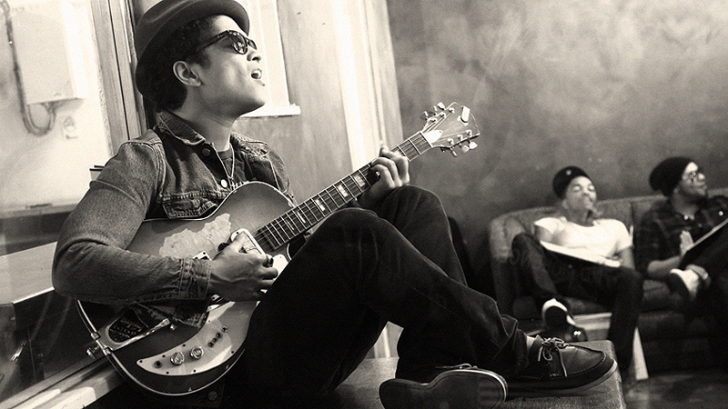 Bruno Mars - Watch the new video here