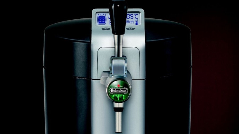 Heineken says 2011 outlook on target