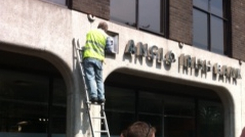 €1.25 billion being paid to bondholders