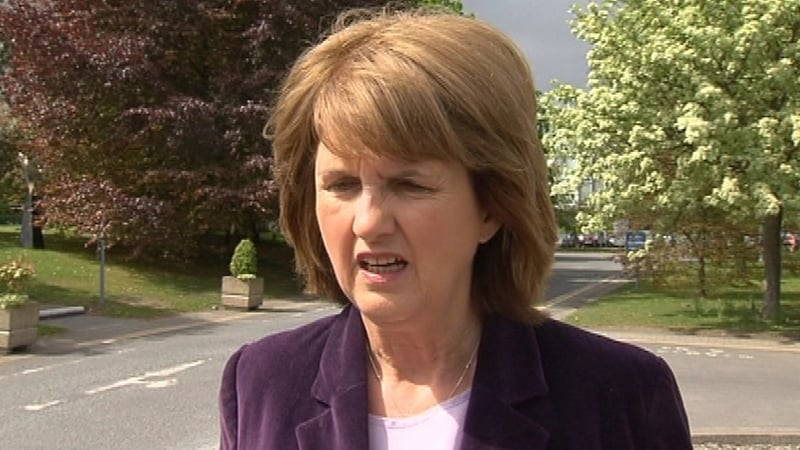Joan Burton - Wants inquiry conducted by a Dáil committee