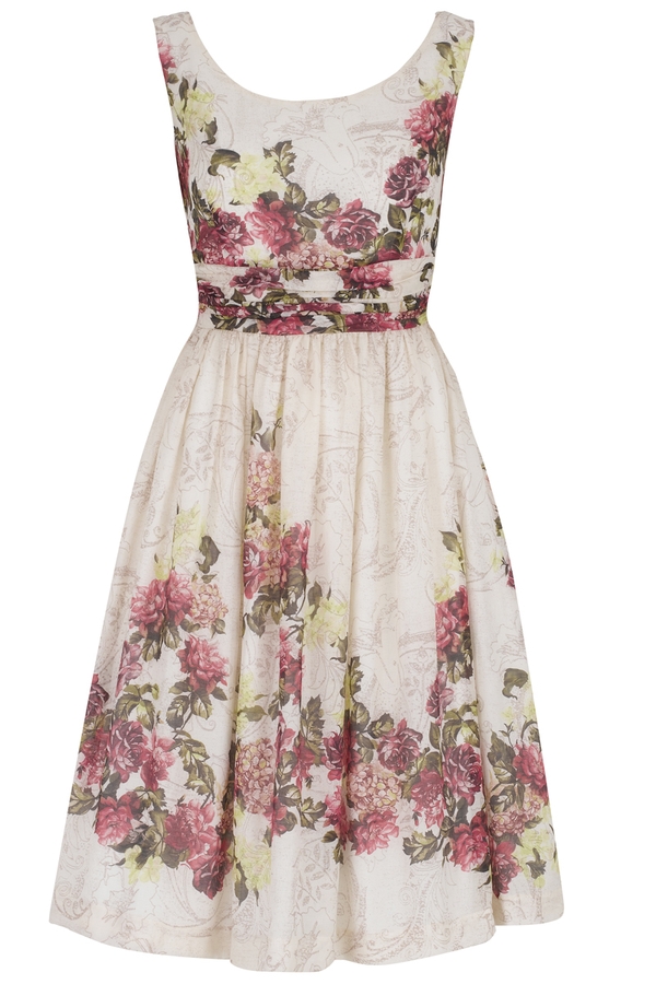 Curvy Figure Flatterers