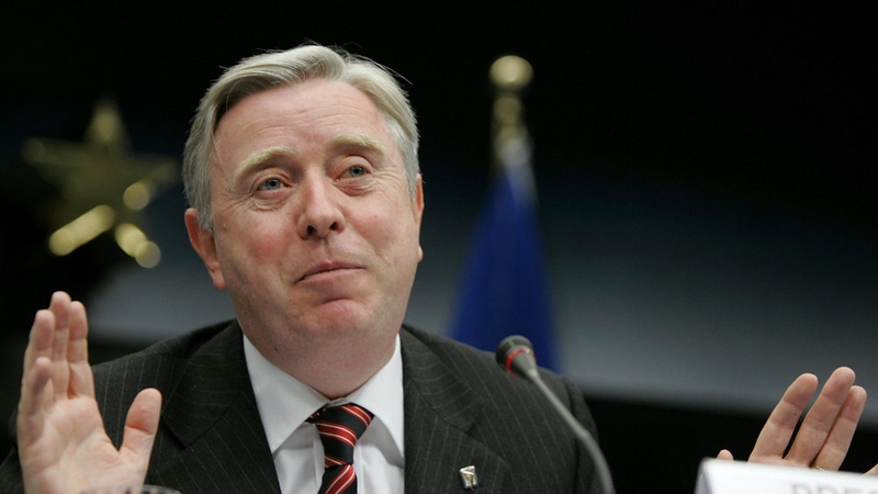 Pat Cox - Approaching contest with 'sense of humility'