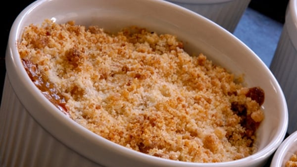 Blackberry and Apple Crumble
