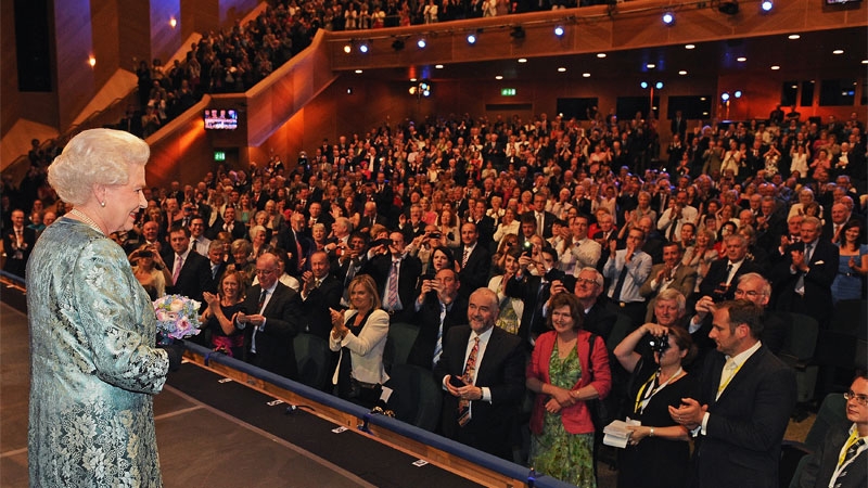 Standing ovation for the Queen