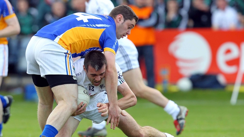 John Doyle of Kildare is marked by Wicklow's Seanie Furlong