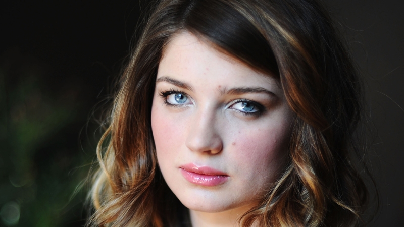 Eve Hewson - Cementing her star status in a series of fabulous red carpet frocks