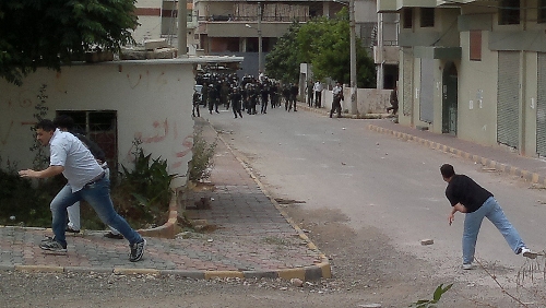 Syria - Campaigners say 1,000 civilians have been killed in protests