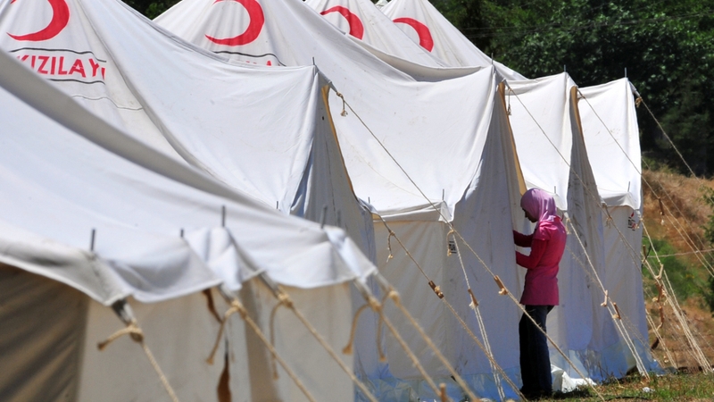 Turkey - Some Syrians undecided about crossing the border into these camps