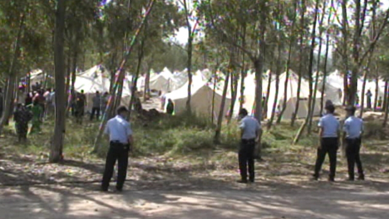 Turkey - Makeshift refugee camps house thousands