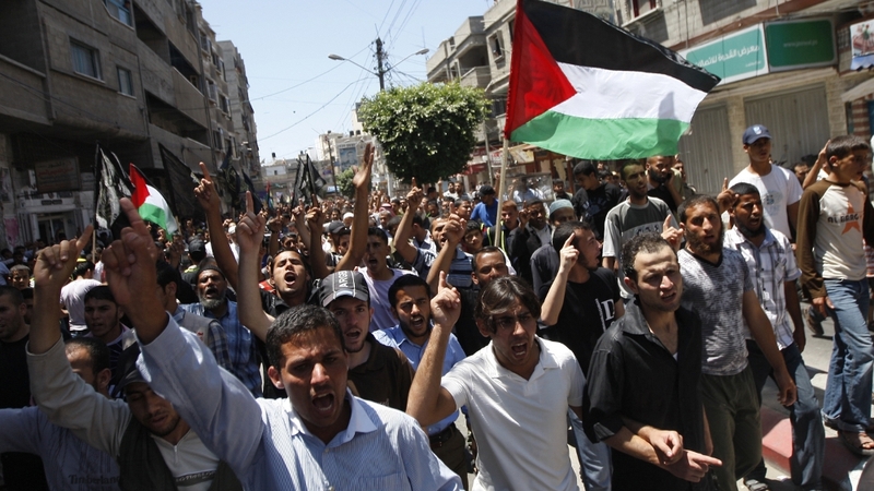 Gaza - Real wages have fallen by nearly 35% since 2006