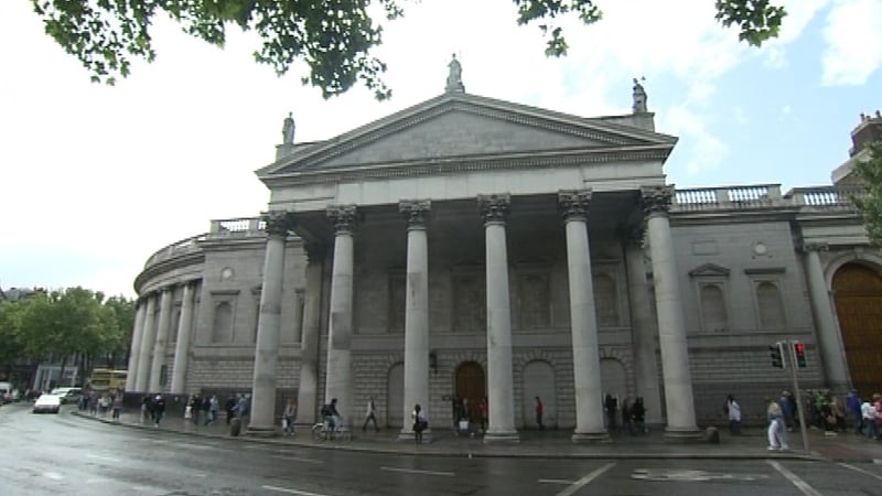 Only one lane will be available to cars and buses travelling north to Westmoreland Street