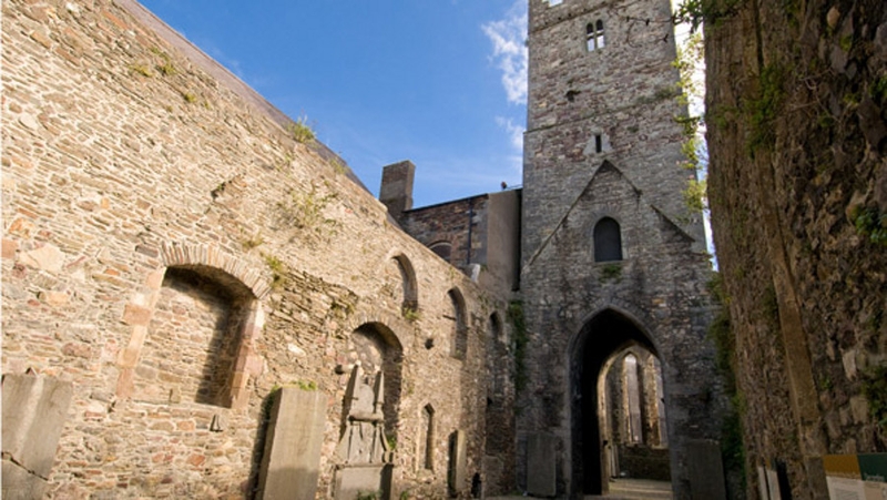 €1.9m will be spent improving signage, paving and seating areas in Waterford's Viking Triangle