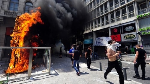 Athens - Clashes before vote in parliament